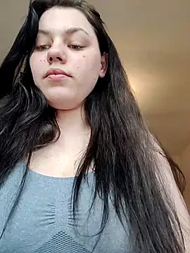 Snapshot of leeya_lee chatting on 4, 2, 2025 leeya lee online show from 4, 2, 2025