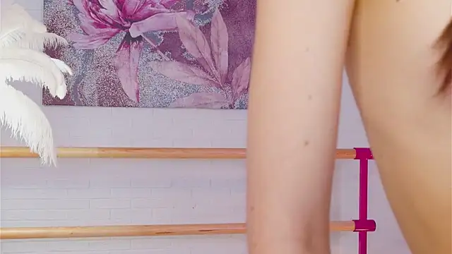 lylylovesyou online show from 1, 3, 2025