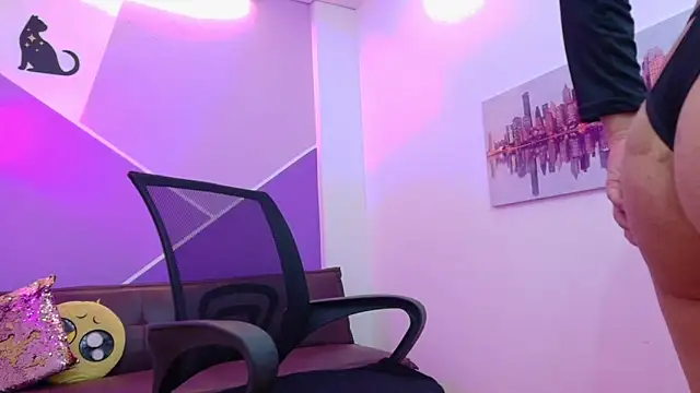  lucysmith online show from 15, 11, 2025