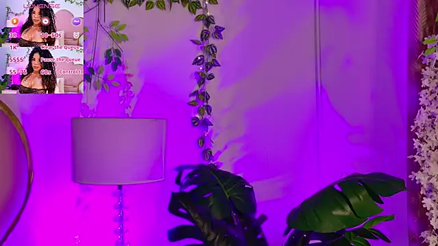 NahiaraReina online show from 8, 4, 2026