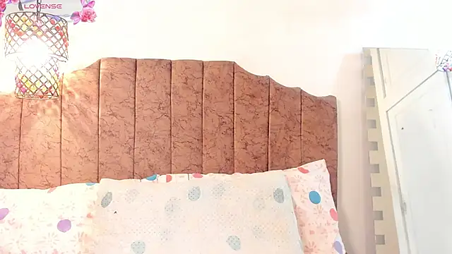 Mindy sweety online show from 22, 2, 2025