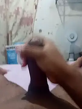 Snapshot of kaua_rola_de_mel chatting on 12, 12, 2024 kaua rola de mel online show from 12, 12, 2024