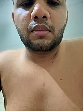 Snapshot of ved240 chatting on 9, 9, 2025 ved240 online show from 9, 9, 2025