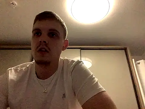 Snapshot of neilho1 chatting on 9, 9, 2025 neilho1 online show from 9, 9, 2025