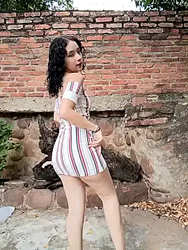 sweet outdoor charm online show from 12, 11, 2025