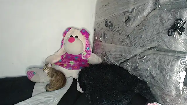 skinny sweet2411 online show from 16, 1, 2026