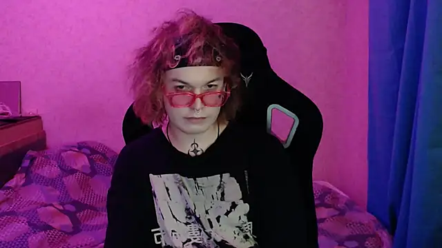 Snapshot of Steve_Mi chatting on 31, 10, 2025 Steve Mi online show from 31, 10, 2025