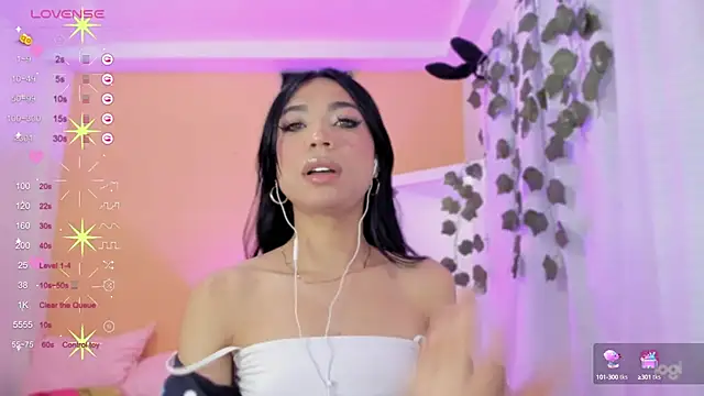 Snapshot of AndreaSweet_ chatting on 4, 2, 2025 AndreaSweet online show from 4, 2, 2025