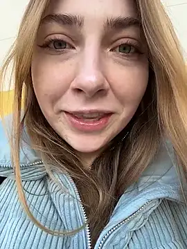 Snapshot of Sunny___Bunny chatting on 1, 2, 2026 Sunny Bunny online show from 1, 2, 2026