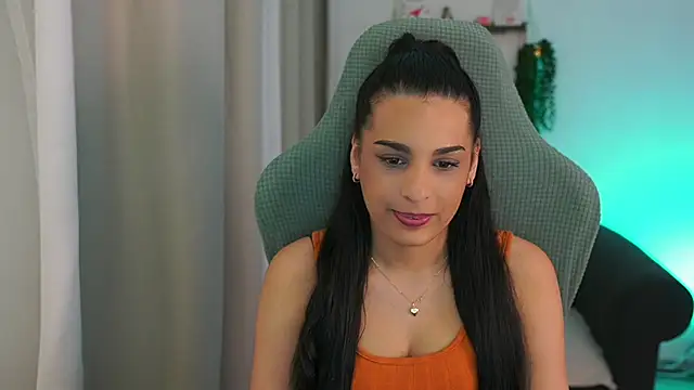 Snapshot of mila__denver chatting on 4, 3, 2025 mila denver online show from 4, 3, 2025
