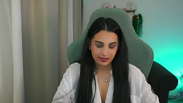 Snapshot of mila__denver chatting on 9, 3, 2025 mila denver online show from 9, 3, 2025