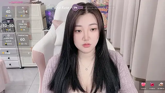 Snapshot of Stars_Elyn chatting on 19, 4, 2026 Stars Elyn online show from 19, 4, 2026