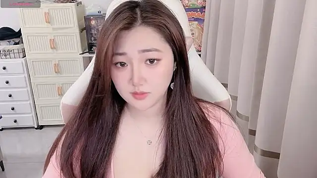 Snapshot of Stars_Elyn chatting on 29, 5, 2026 Stars Elyn online show from 29, 5, 2026