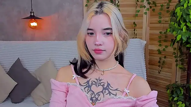 Snapshot of as1an_girlfriend chatting on 22, 1, 2025 as1an girlfriend online show from 22, 1, 2025