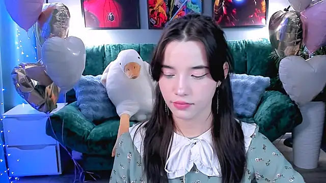 as1an girlfriend online show from 17, 2, 2026