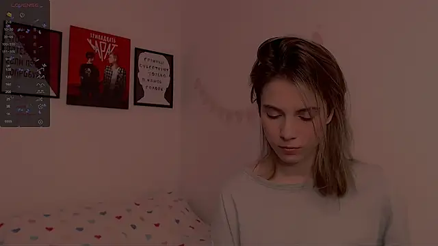 Snapshot of _ni_kiss chatting on 2, 2, 2025 ni kiss online show from 2, 2, 2025