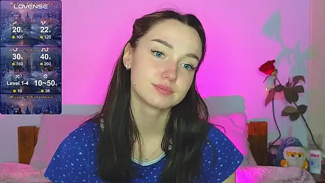 Snapshot of Wild_Sophie_ chatting on 20, 12, 2024 Wild Sophie online show from 20, 12, 2024