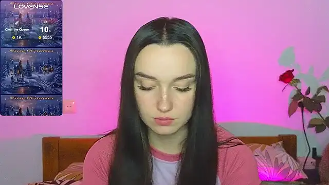 Snapshot of Wild_Sophie_ chatting on 21, 12, 2024 Wild Sophie online show from 21, 12, 2024