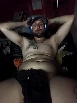 Snapshot of Ozomitro chatting on 7, 11, 2025 Ozomitro online show from 7, 11, 2025