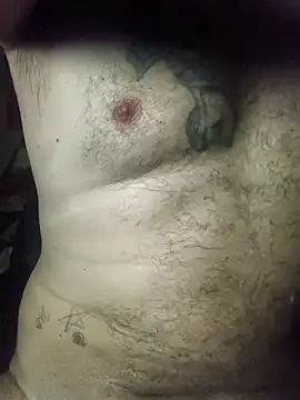 Snapshot of Ozomitro chatting on 26, 11, 2025 Ozomitro online show from 26, 11, 2025