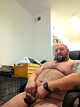 Snapshot of Strong_Bear89 chatting on 11, 2, 2025 Strong Bear89 online show from 11, 2, 2025