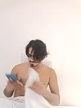 Snapshot of Samser0403 chatting on 28, 9, 2025 Samser0403 online show from 28, 9, 2025