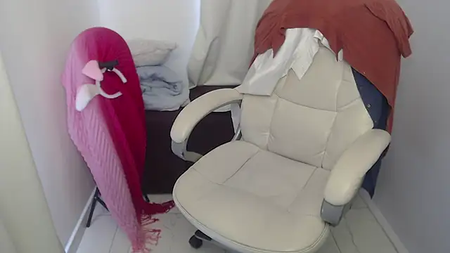 Abby Halliwey online show from 9, 12, 2024