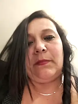 sara pineros online show from 28, 1, 2025