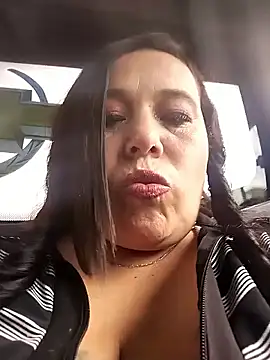 sara pineros online show from 17, 2, 2025