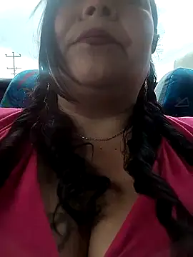 sara pineros online show from 28, 2, 2025