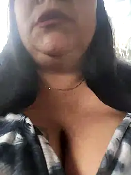 sara pineros online show from 4, 3, 2025