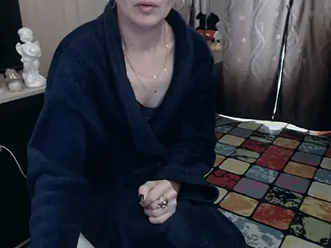 Snapshot of HornyClitX chatting on 20, 2, 2025 HornyClitX online show from 20, 2, 2025