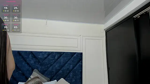 Charlotte Mayer online show from 7, 3, 2026