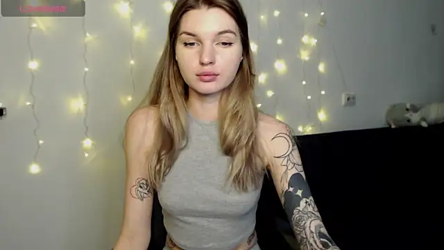 lounahyan online show from 4, 12, 2025