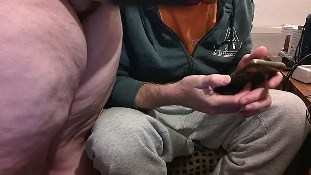 Snapshot of Maebi chatting on 10, 12, 2024 Maebi online show from 10, 12, 2024