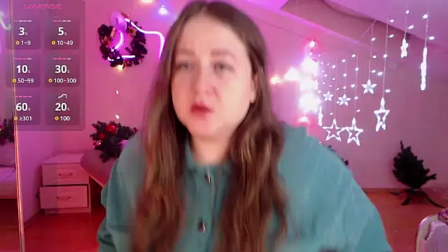 Snapshot of LizzyShine chatting on 26, 12, 2024 LizzyShine online show from 26, 12, 2024