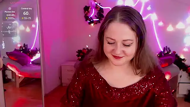 Snapshot of LizzyShine chatting on 4, 1, 2025 LizzyShine online show from 4, 1, 2025
