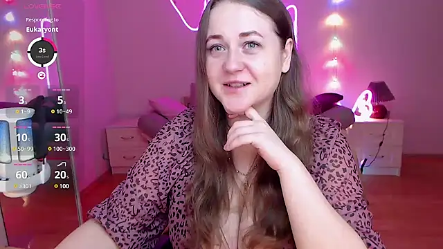Snapshot of LizzyShine chatting on 15, 1, 2025 LizzyShine online show from 15, 1, 2025