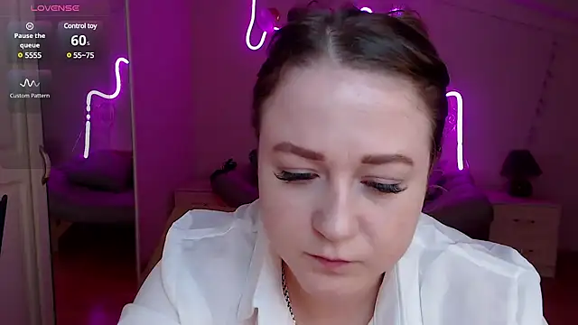 Snapshot of LizzyShine chatting on 16, 3, 2025 LizzyShine online show from 16, 3, 2025