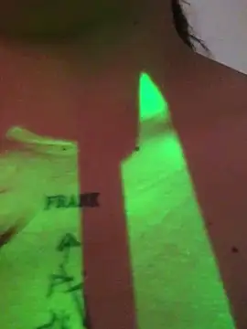 Miss oliviaa online show from 25, 1, 2025