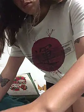 Miss oliviaa online show from 27, 1, 2025