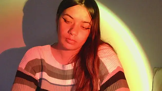 Miss oliviaa online show from 11, 2, 2025