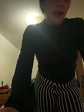 Miss oliviaa online show from 27, 2, 2026