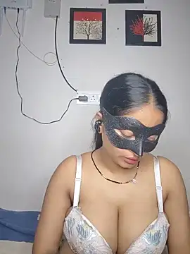 Snapshot of bigtitsqueen chatting on 22, 5, 2026 bigtitsqueen online show from 22, 5, 2026