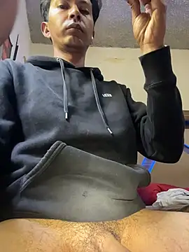 Snapshot of paulkrotz chatting on 1, 11, 2025 paulkrotz online show from 1, 11, 2025