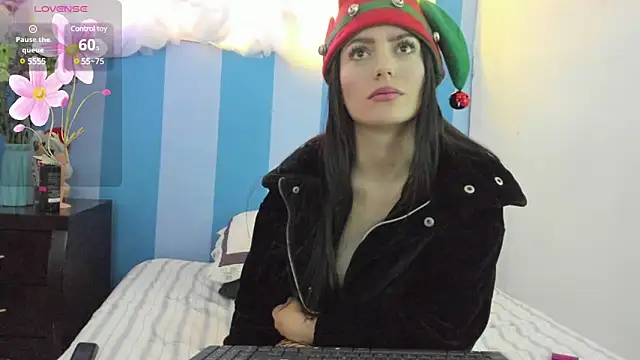 Snapshot of britny_clouds chatting on 4, 12, 2024 britny clouds online show from 4, 12, 2024