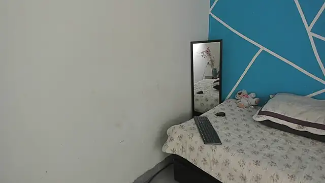 Snapshot of britny_clouds chatting on 21, 1, 2025 britny clouds online show from 21, 1, 2025