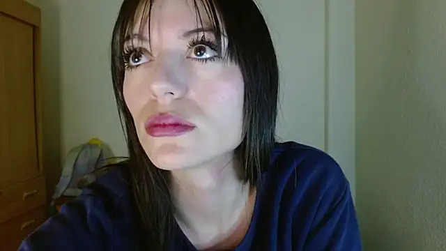 Snapshot of britny_clouds chatting on 15, 9, 2025 britny clouds online show from 15, 9, 2025