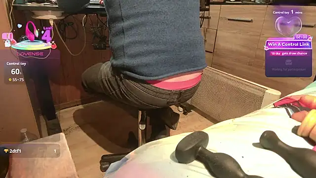 misteryman1956 online show from 5, 4, 2026