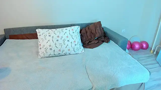 Mimi Mira online show from 28, 6, 2026